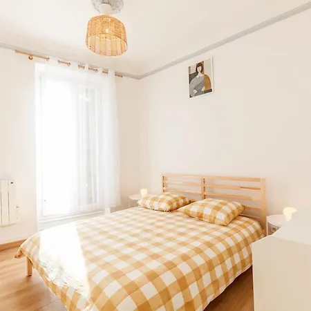 Spacious & Bright - Location Tolone